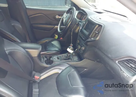 2020 Jeep Cherokee Latitude Plus 4X4 z USA, uszkodzony, nr VIN 1C4PJMLB1LD513822